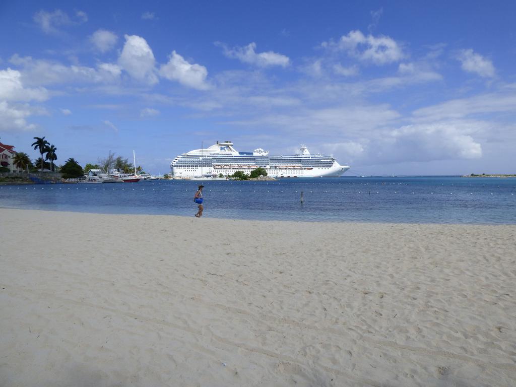 Beach One Bedroom Suite A29 Ocho Rios Buitenkant foto