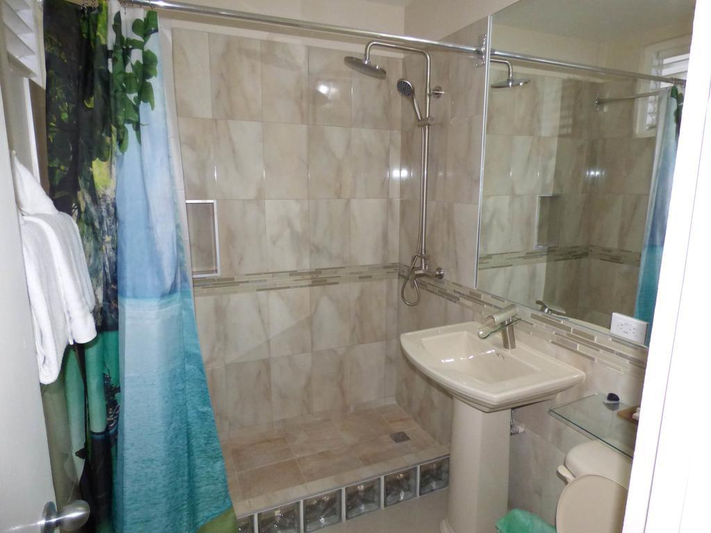 Beach One Bedroom Suite A29 Ocho Rios Buitenkant foto